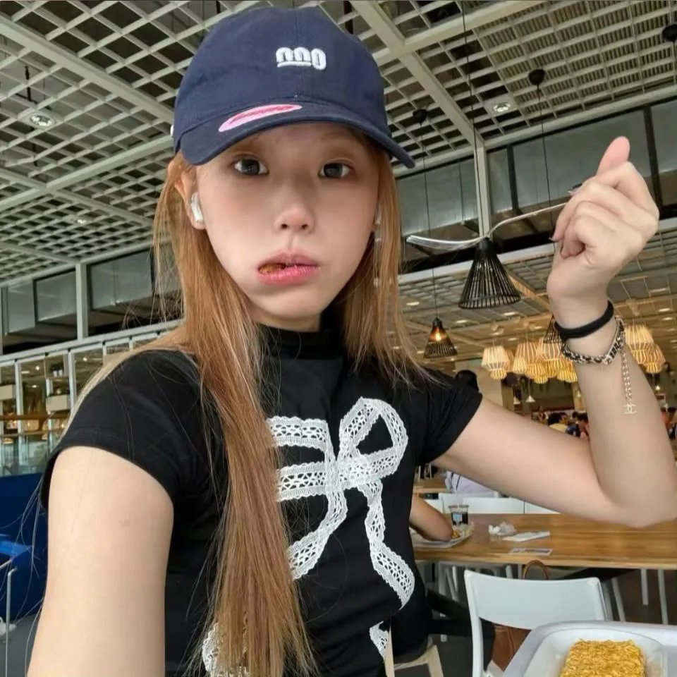 港口的灯光